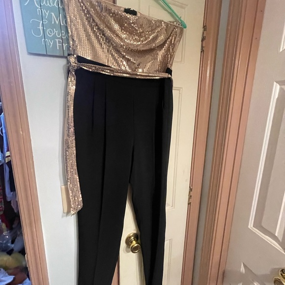 Used - Picture 2 of 6